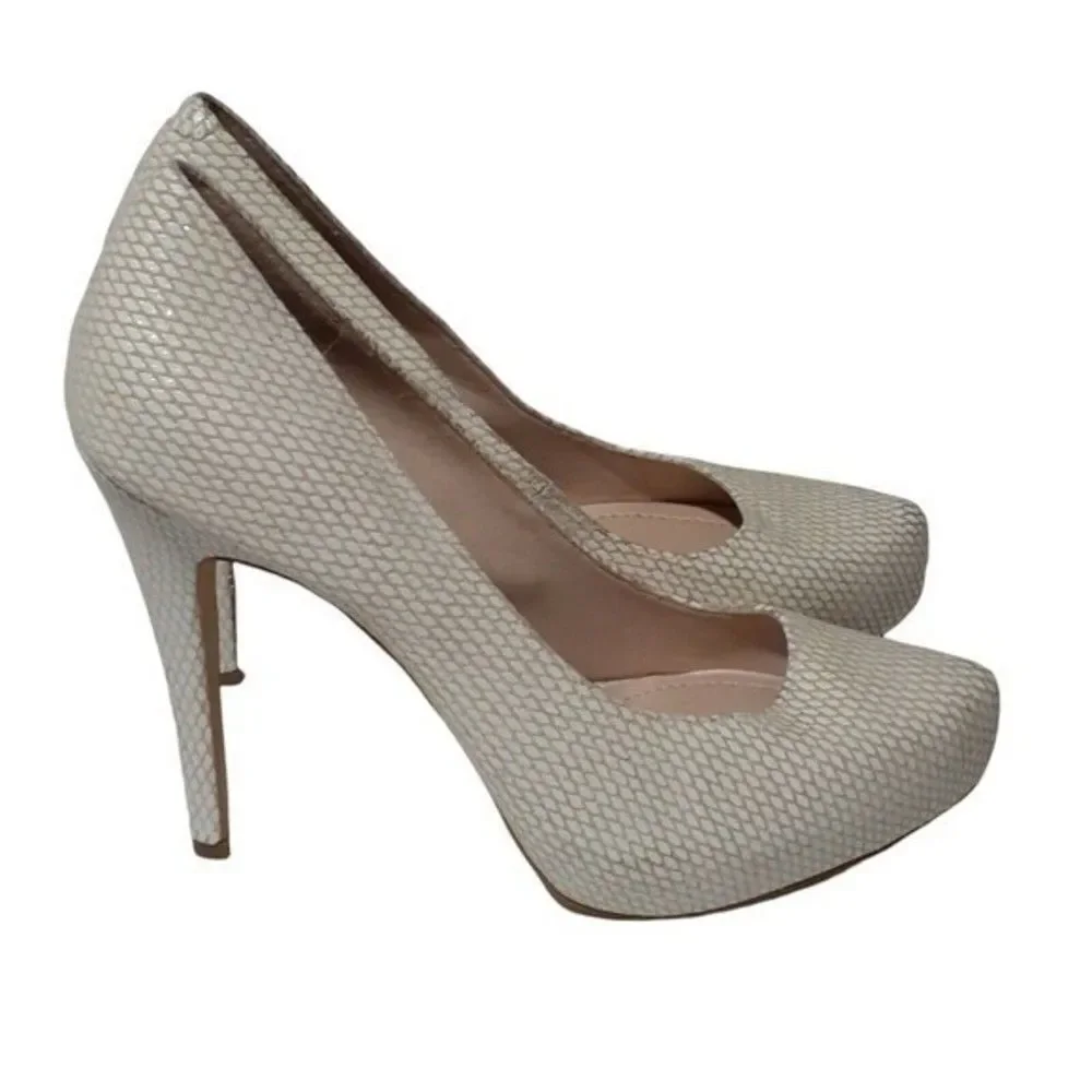 BCBG Generations Parade Womens Ivory Snake Print Leather Hidden Platform Heels 9
